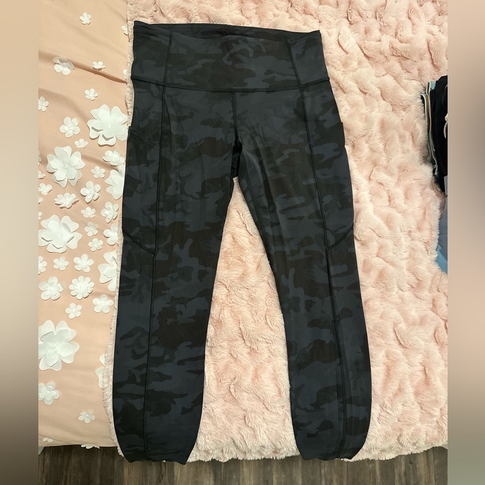 lululemon athletica Black Dark Gray Camo Leggings